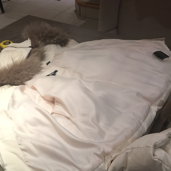 Down winter jacket - Picture 5 of 8